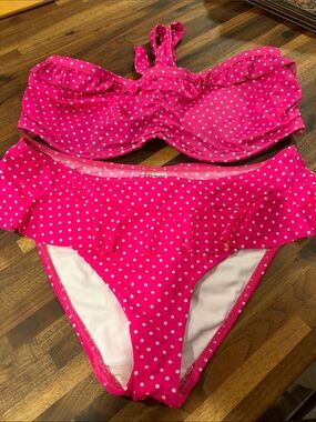 Freya Hot Pink Polka Dot Ruffle Bikini 34e/med bottom